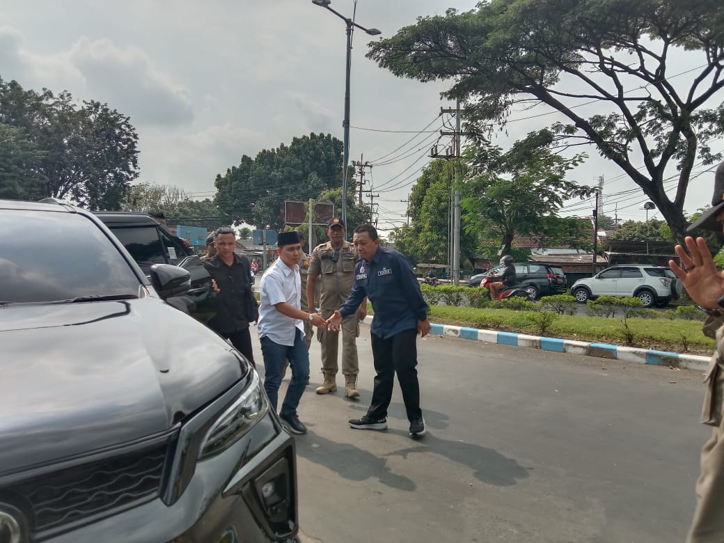 Aksi Disnaker bersama Bupati Mojokerto dalam Rangka Memperingatai Hari Buruh Internasional. MAYDAY IS KOLABORASI DAY